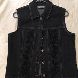 EUC CHICOS PLATINUM Denim Embroidered Vest, Sz 1!